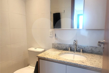 Cobertura à venda com 3 quartos, sendo 1 suíte,  em Tijuca, Rio de Janeiro, RJ