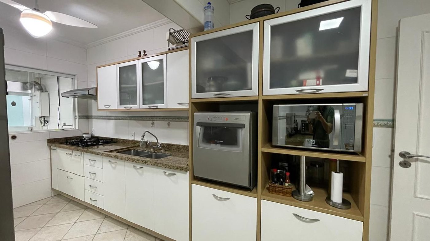 Apartamento com 3 dormitórios frente a praia à venda, 161 m² por R$ 2.200.000 - Gonzaga - Santos/SP