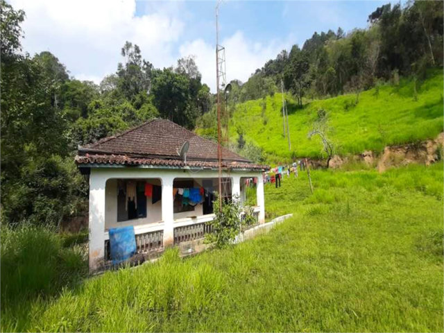 Casa Térrea à venda com 3 quartos, sendo 1 suíte,  em Rio Abaixo, Mairiporã, SP