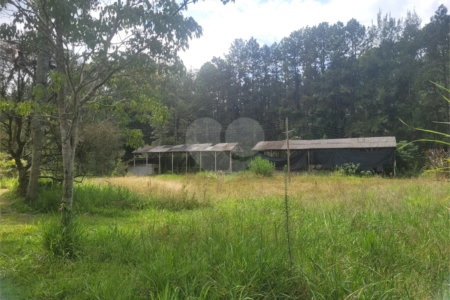 Sítio à venda com 2 quartos em Taiaçupeba, Mogi das Cruzes, SP