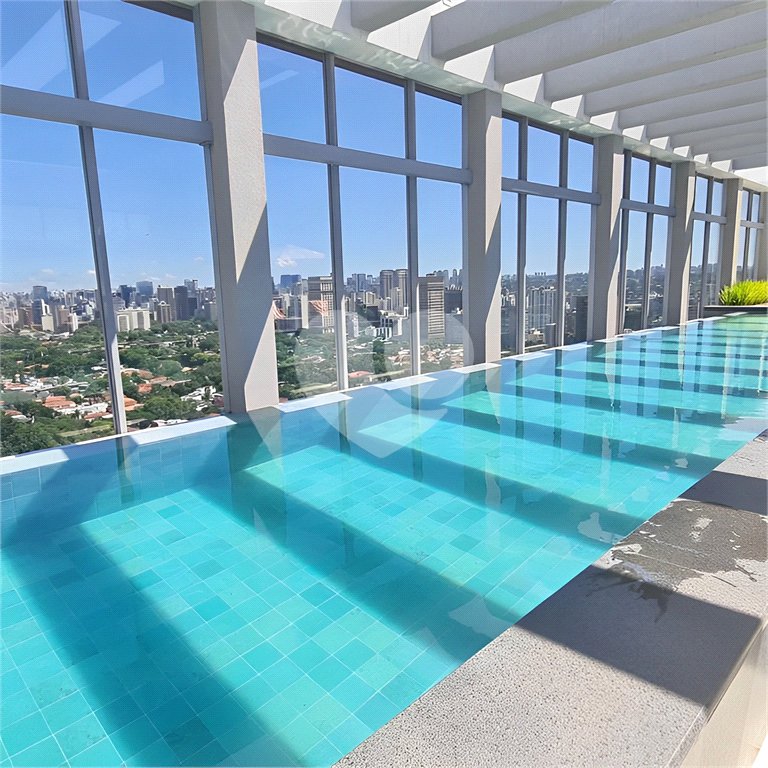 Apartamento à venda com 2 quartos, sendo 1 suíte,  em Pinheiros, São Paulo, SP