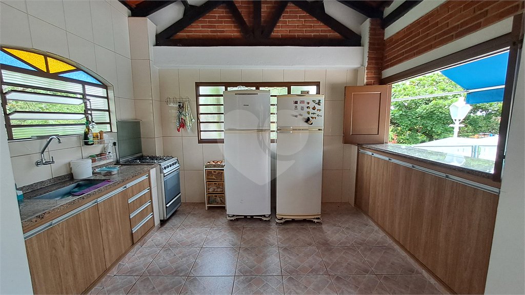 Casa à venda com 3 quartos, sendo 1 suíte, no condomínio Residencial Vale das Laranjeiras, Indaiatuba - SP