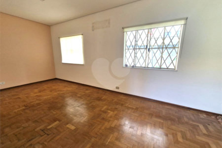 Casa Térrea à venda com 5 quartos em Jardim Petrópolis, São Paulo, SP