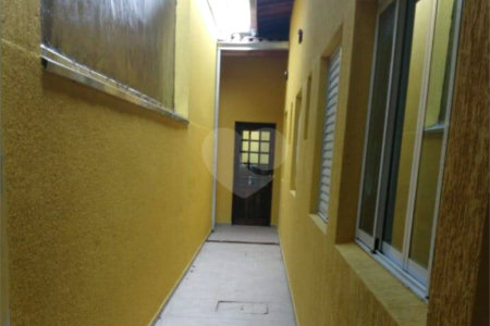 Casa à venda com 3 quartos, sendo 1 suíte, em Jardim dos Ipês, Suzano, SP