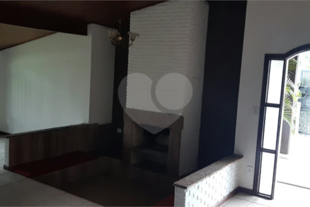 Casa à venda com 3 quartos, sendo 1 suíte, em Vila Santista, Atibaia, SP