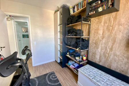 Apartamento à venda com 3 quartos, sendo 1 suíte,  em Saúde, São Paulo, SP