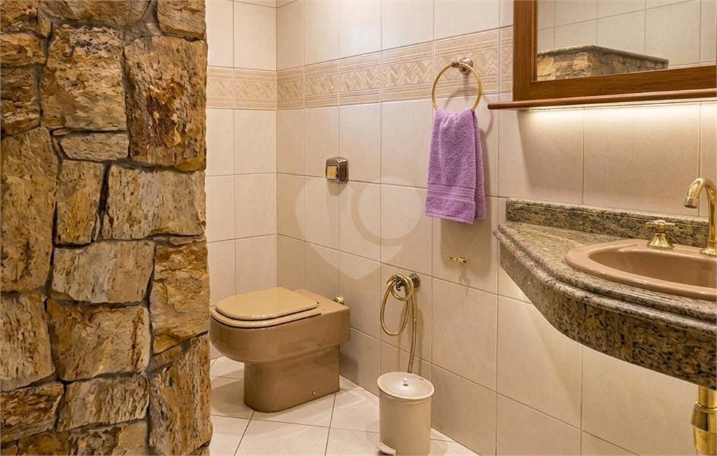 Casa à venda com 4 quartos, sendo 1 suíte, em Jardim Leocádia, Sorocaba, SP