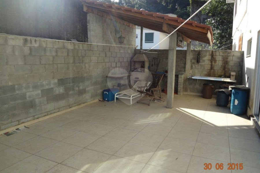 Casa Térrea à venda com 3 quartos, sendo 1 suíte, em Vila Irmãos Arnoni, São Paulo, SP