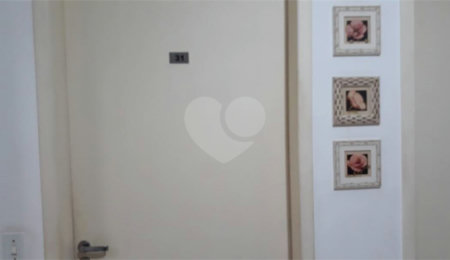 Apartamento à venda com 2 quartos, sendo 1 suíte,  em Vila Urupês, Suzano, SP