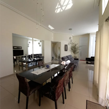 Casa à venda com 3 suítes no condomínio Alpes de Vinhedo, Vinhedo - SP