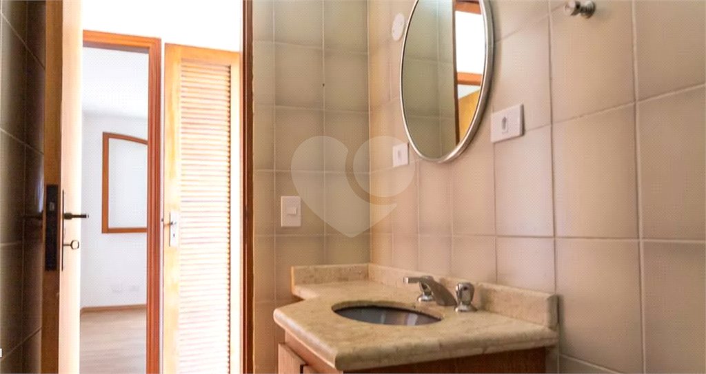 Casa à venda com 4 quartos, sendo 1 suíte, em Vila Tiradentes, São Paulo, SP
