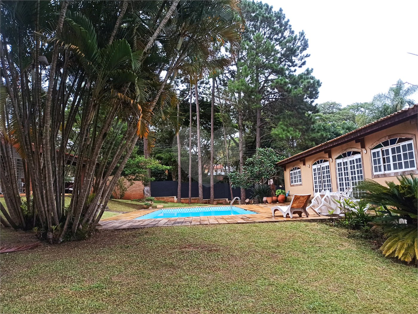 Chácara à venda com 5 quartos, sendo 3 suítes, em Parque Residencial Atibaia, Atibaia, SP
