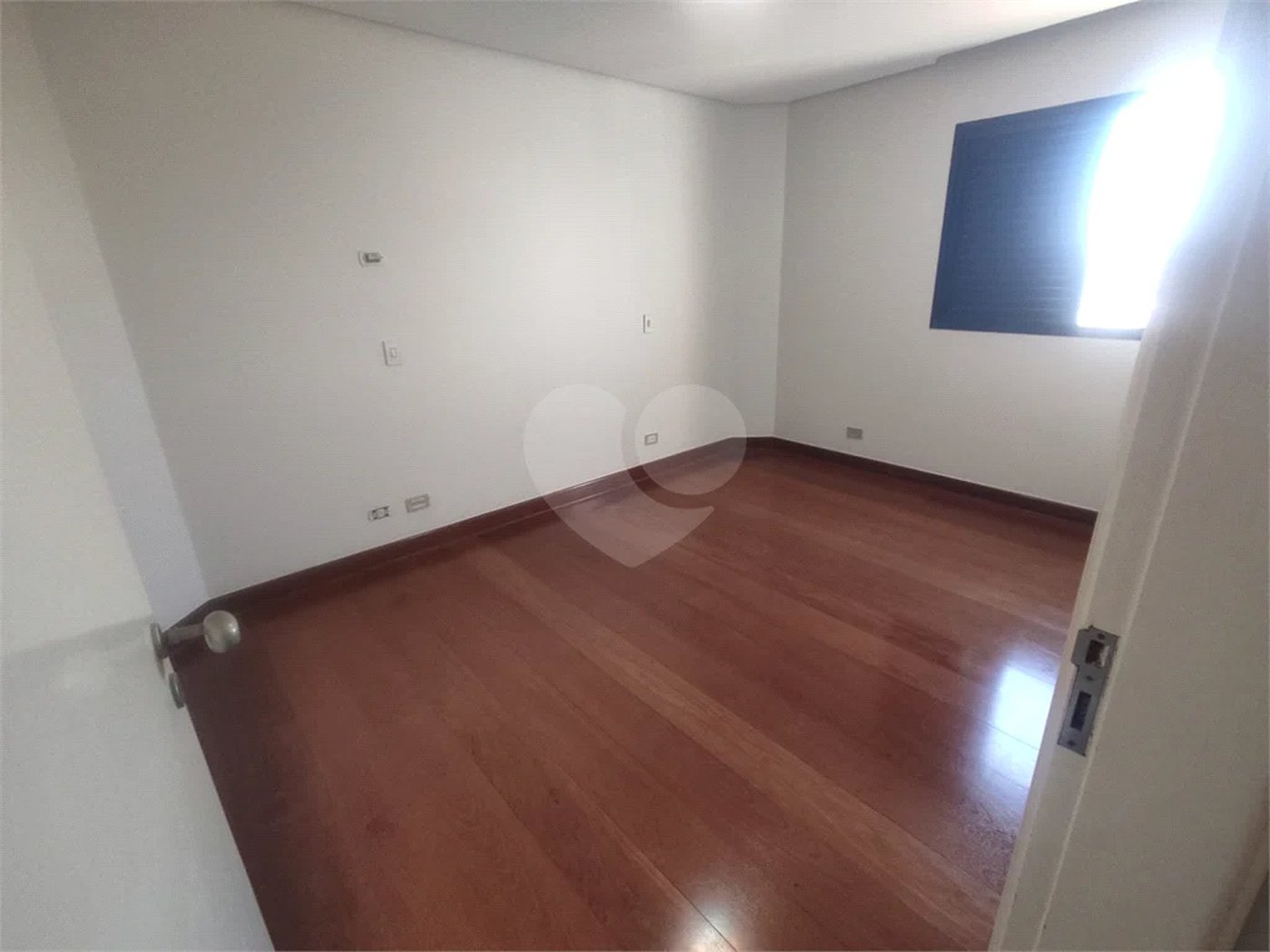 Apartamento para venda e locação no Bairro Vila Rezende em Piracicaba - SP.