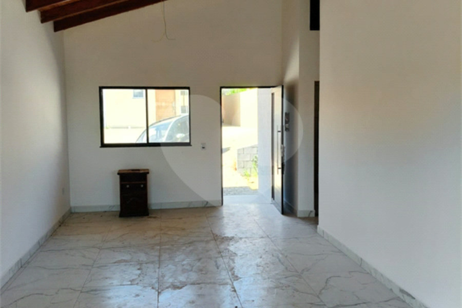 Casa à venda com 2 quartos no condomínio Águas de São Pedro, Mairiporã - SP