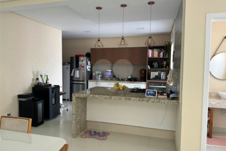 Casa à venda com 3 suítes no condomínio Terras de São Francisco, Sorocaba - SP
