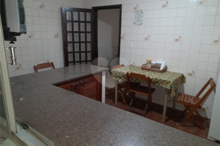Casa à venda com 5 quartos, sendo 1 suíte,  em Jardim Anhangüera, Ribeirão Preto, SP