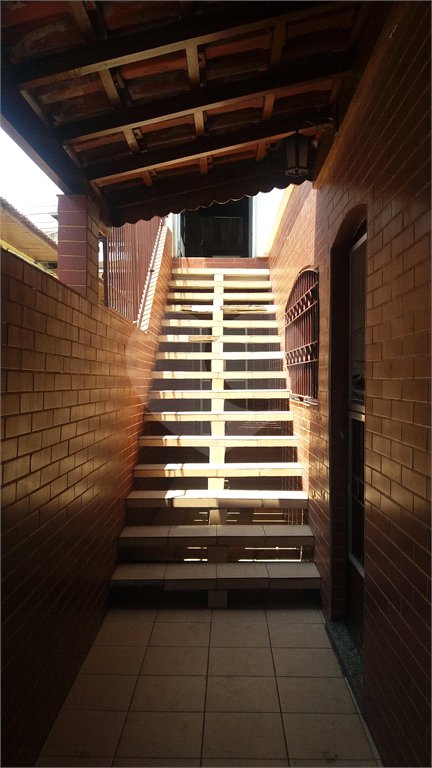 Casa à venda com 3 quartos em Vila Babilônia, São Paulo, SP