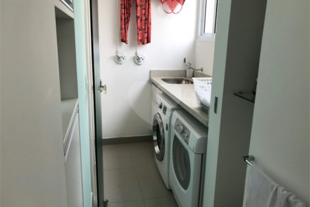 Apartamento à venda com 2 suítes em Itaim Bibi, São Paulo, SP