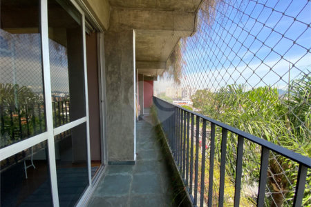 Apartamento à venda com 3 quartos, sendo 1 suíte,  em Vila Romana, São Paulo, SP