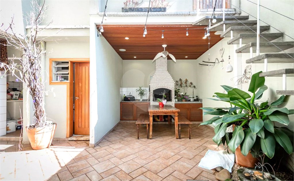 Casa de Vila à venda com 3 quartos, sendo 1 suíte, em Campo Belo, São Paulo, SP