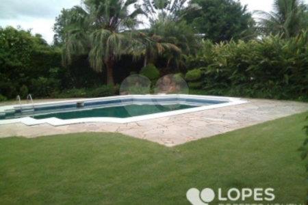 Casa à venda com 6 quartos, sendo 2 suítes, no condomínio Lago Azul Residencial e Golfe, Araçoiaba da Serra - SP