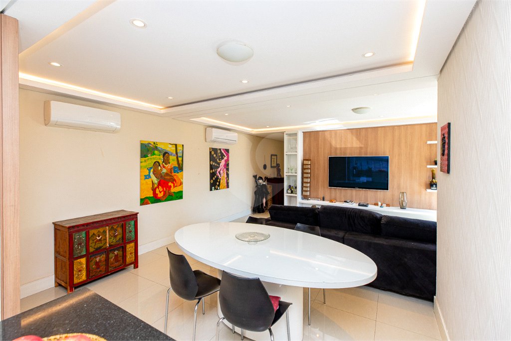 Apartamento à venda com 3 quartos, sendo 1 suíte,  em Brooklin Paulista, São Paulo, SP
