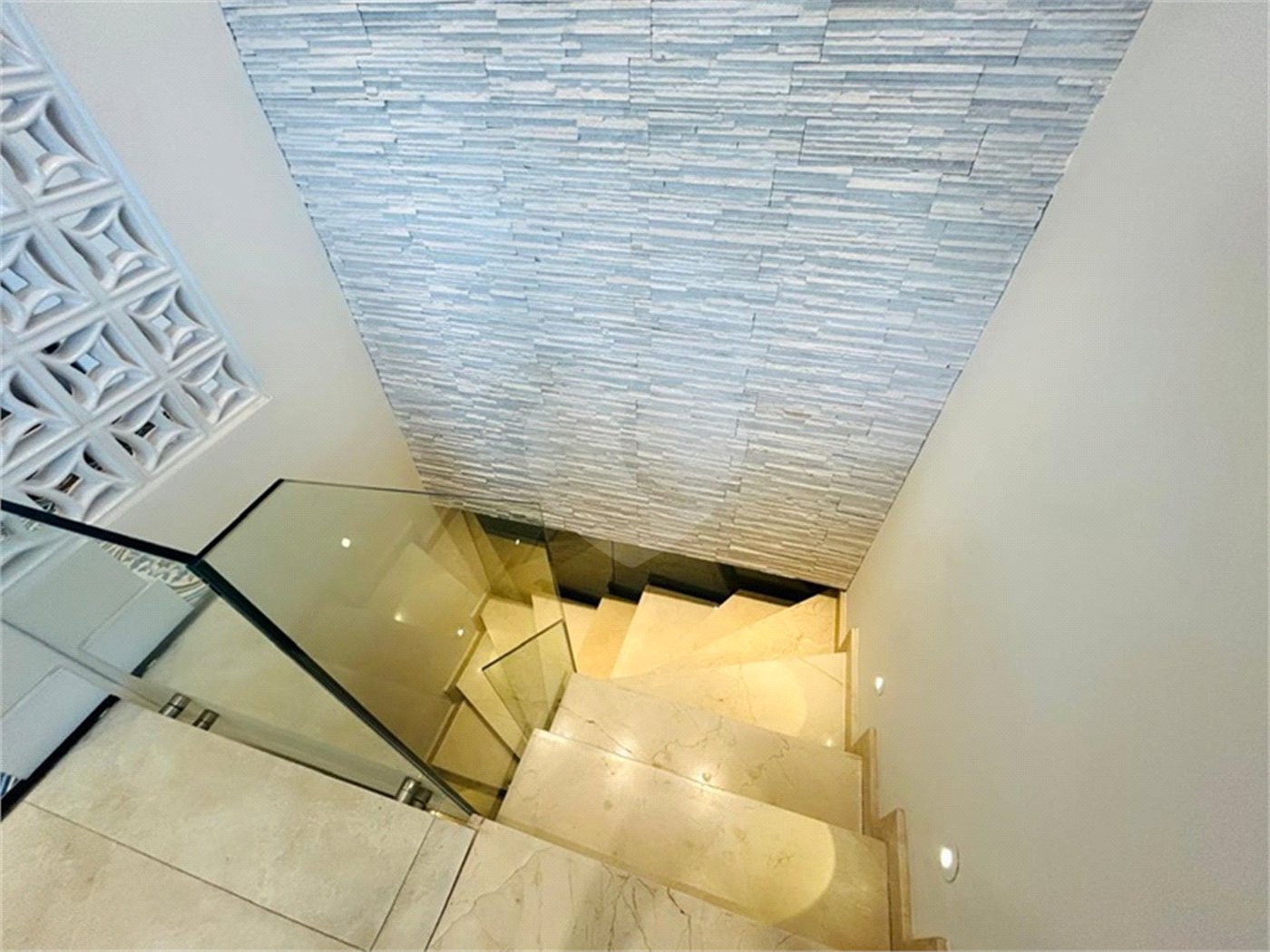 Apartamento à venda com 2 quartos, sendo 1 suíte, em Santa Cecília, São Paulo, SP