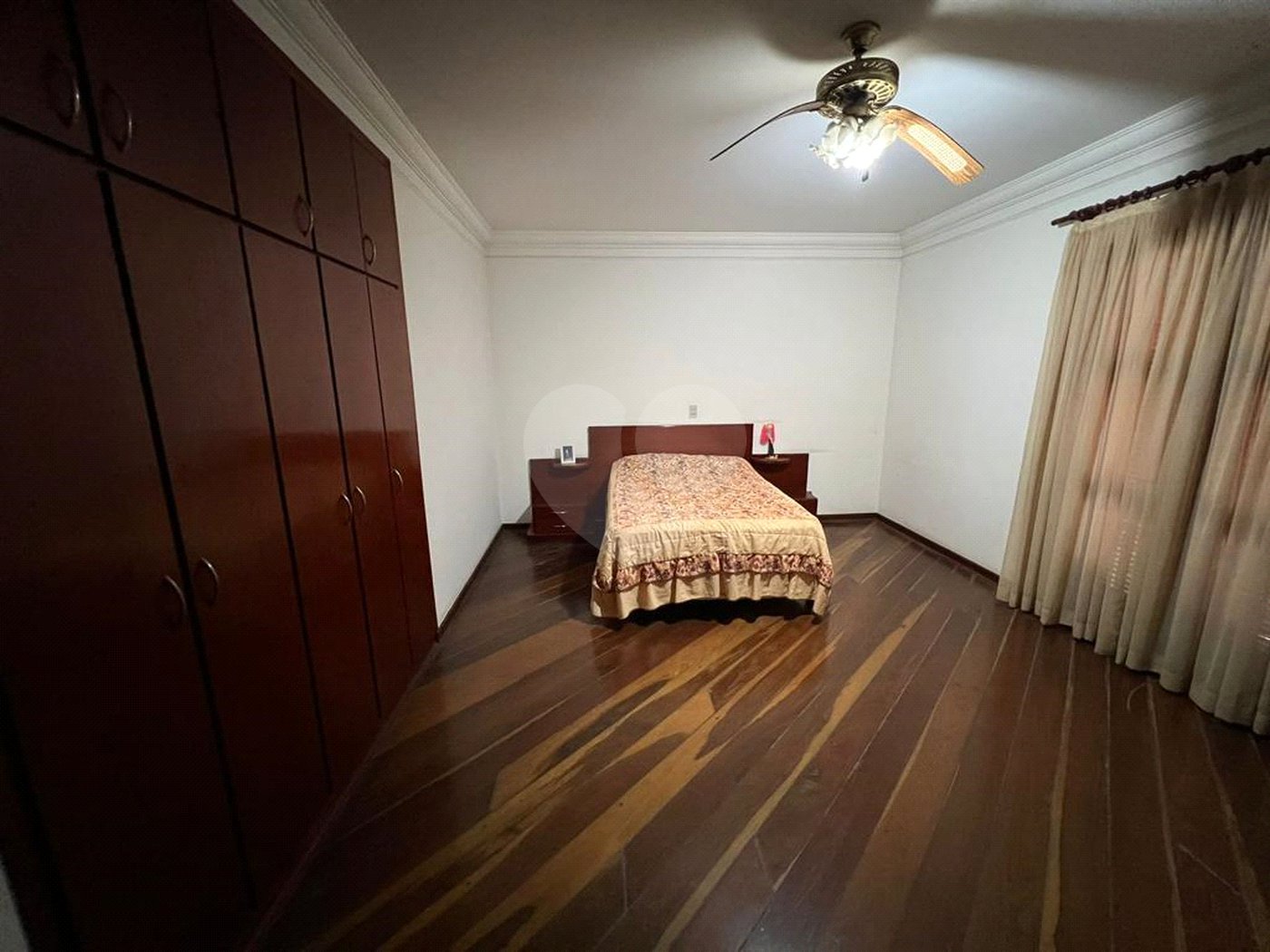 Casa à venda ou para alugar com 4 quartos, sendo 3 suítes, no condomínio Monte Belo, Salto - SP