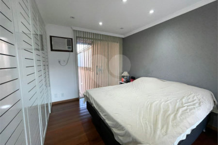 Casa à venda com 4 quartos, sendo 1 suíte, em Campo Grande, Rio de Janeiro, RJ