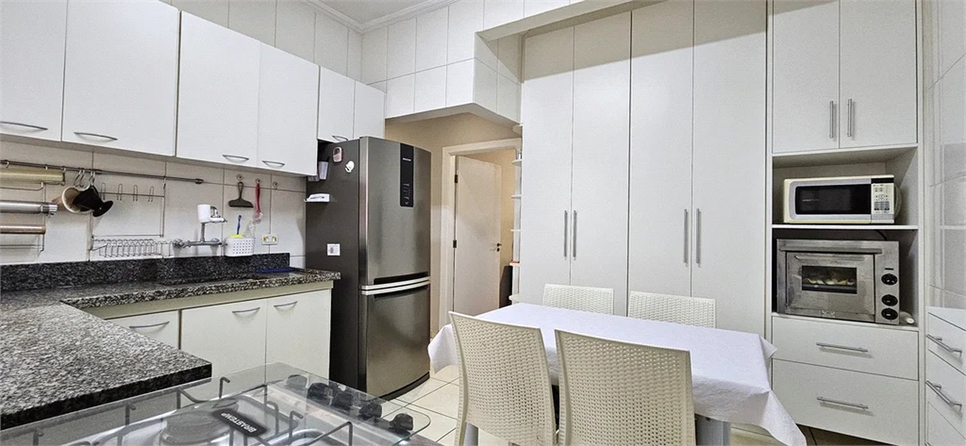 Apartamento à venda com 3 quartos, sendo 1 suíte, em Pinheiros, São Paulo, SP