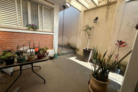 Casa à venda ou para alugar com 2 suítes em Vila Barth, Itapetininga, SP