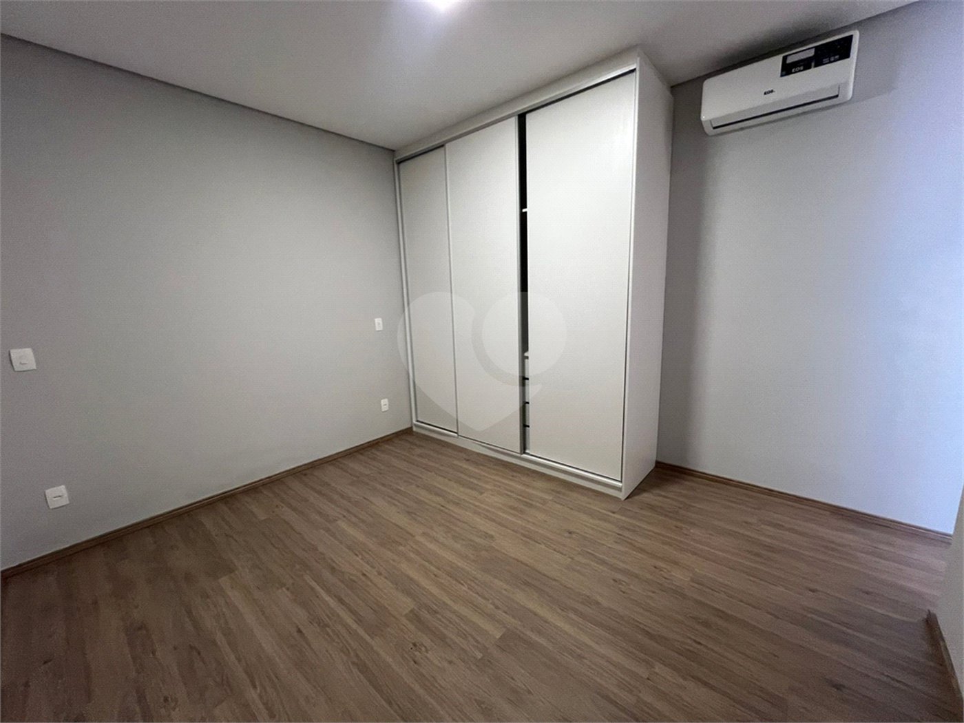 Casa à venda com 3 suítes no condomínio Alphaville Nova Esplanada, Votorantim - SP
