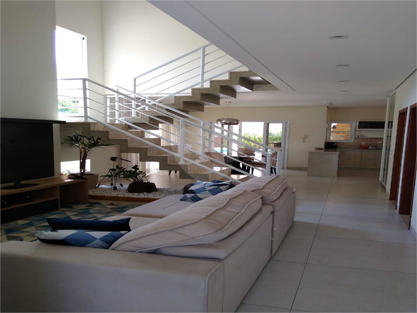 Casa à venda com 3 quartos, sendo 1 suíte, no condomínio Jd Portal de Itaici, Indaiatuba - SP