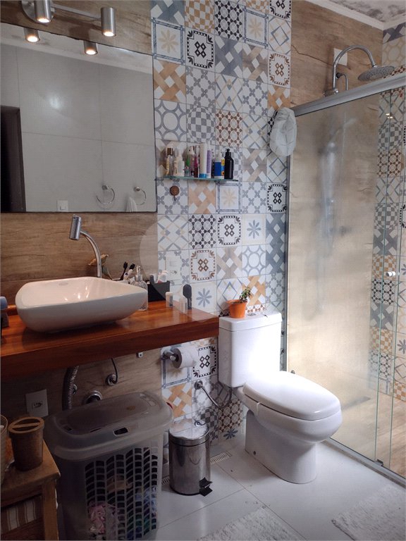 Casa à venda com 4 quartos, sendo 2 suítes, em Vila Gustavo, São Paulo, SP