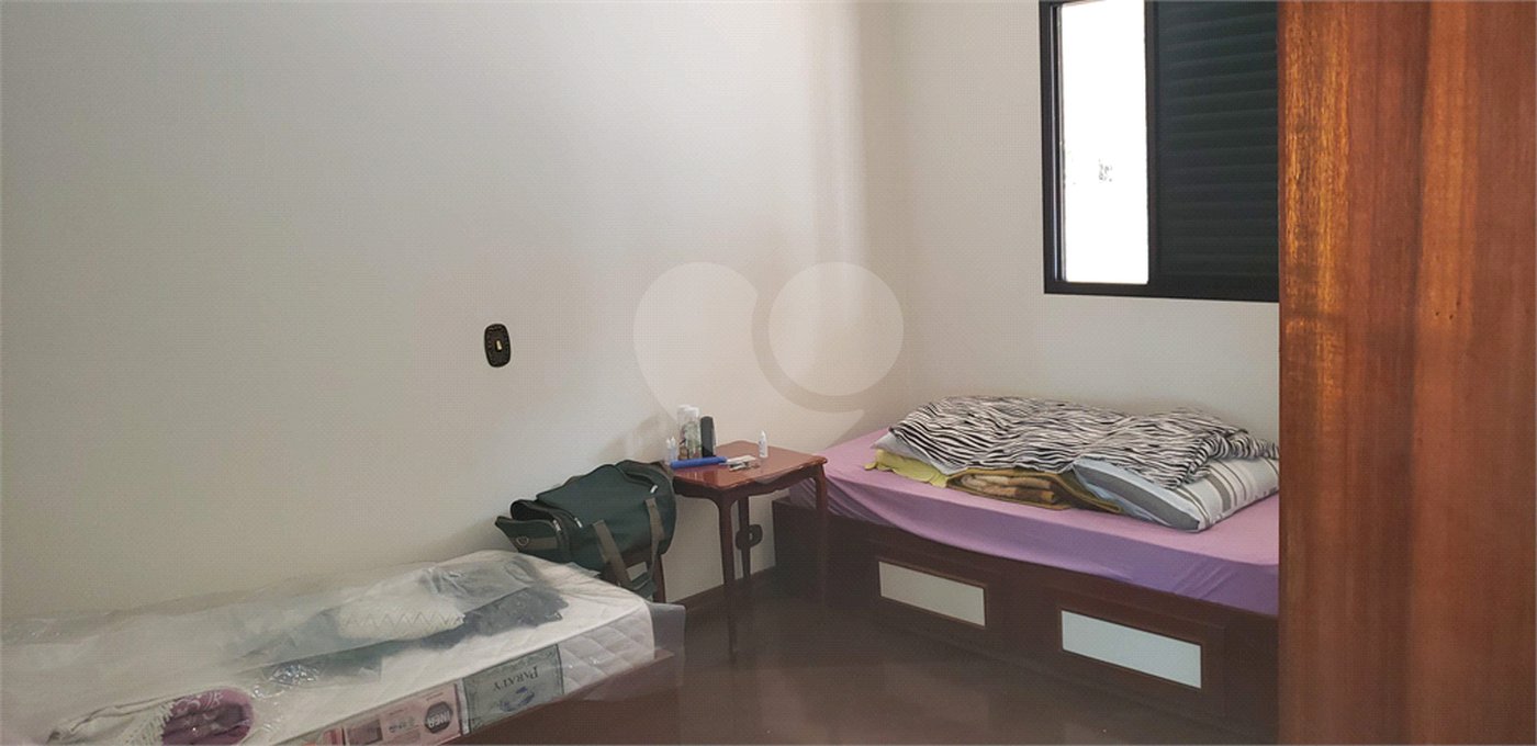 Casa à venda com 5 quartos, sendo 2 suítes, no condomínio Alpes da Cantareira, Mairiporã - SP