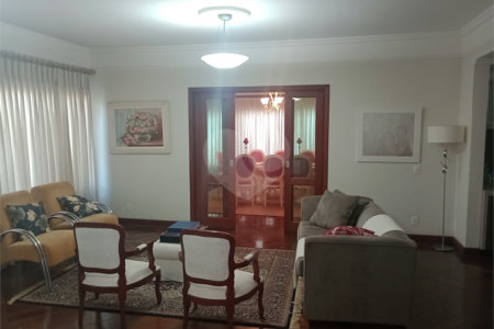 Casa à venda com 5 quartos, sendo 3 suítes, no Centro, Itapetininga, SP