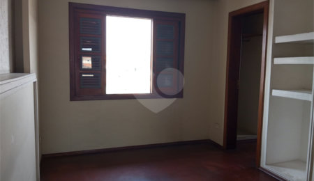 Casa à venda com 3 quartos, sendo 1 suíte, em Tucuruvi, São Paulo, SP