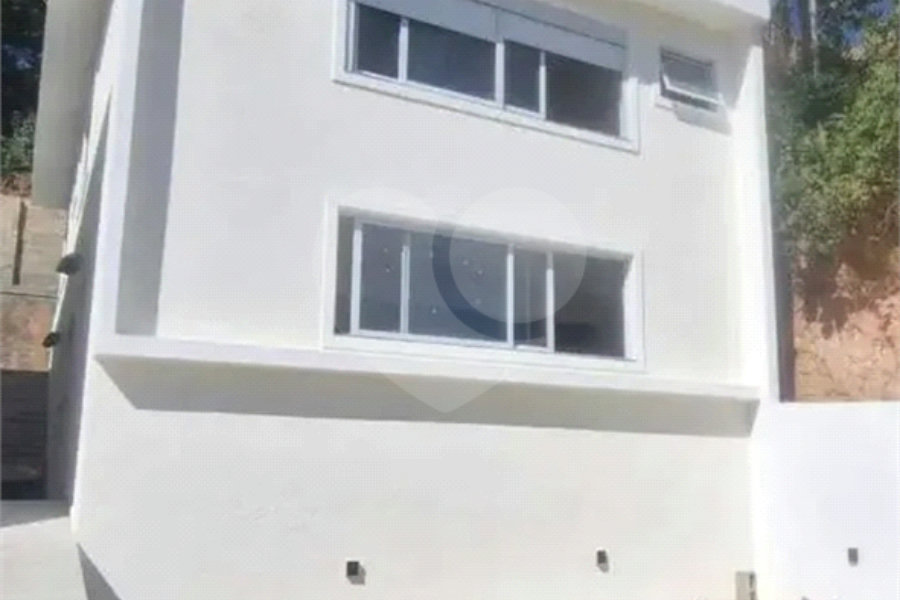 Casa à venda com 3 quartos, sendo 1 suíte, no condomínio Estancia da Serra / Residencial Nova Mairipora, Mairiporã - SP