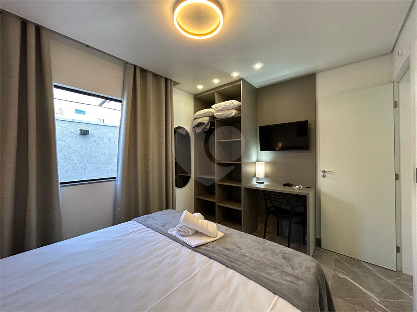 Apartamento à venda com 2 quartos, sendo 1 suíte, em Taperapuan, Porto Seguro, BA