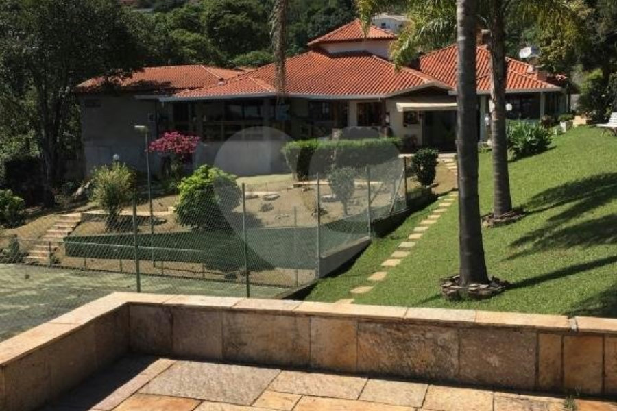 Casa à venda com 3 suítes no condomínio Alpes Caieras, Caieiras - SP