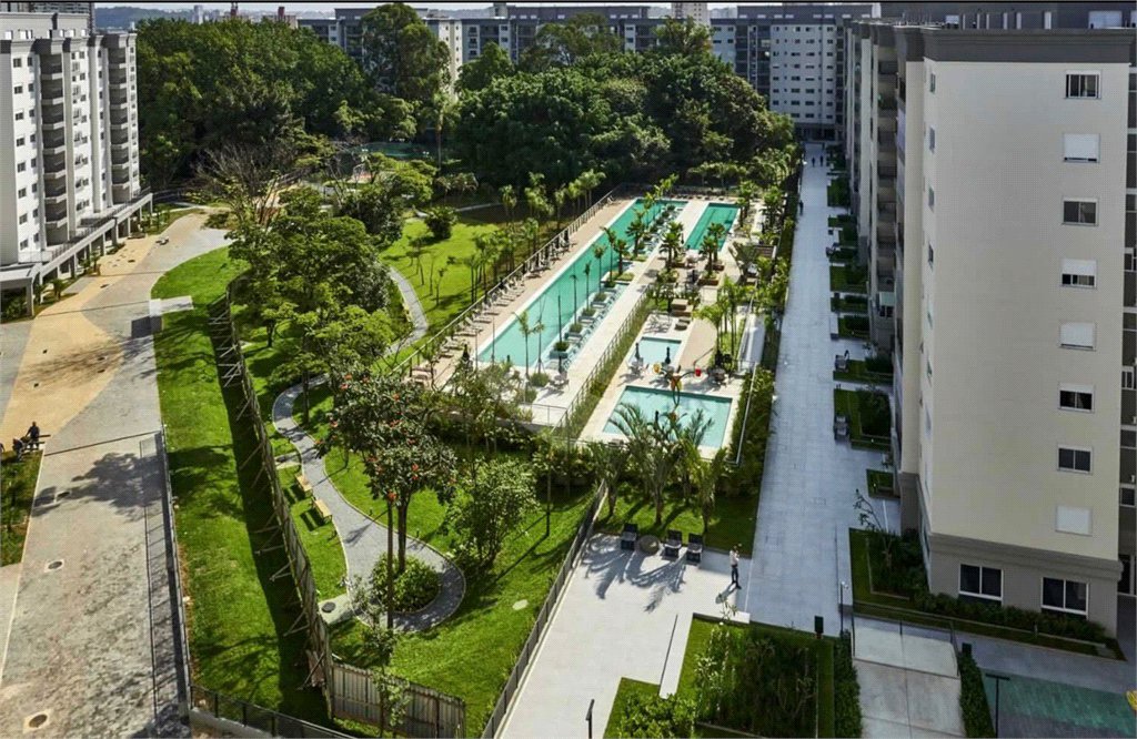 Apartamento à venda com 2 suítes em Santo Amaro, São Paulo, SP