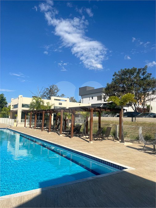 Casa à venda ou para alugar com 2 quartos, sendo 4 suítes, no condomínio Residencial Jardim Bréscia, Indaiatuba - SP