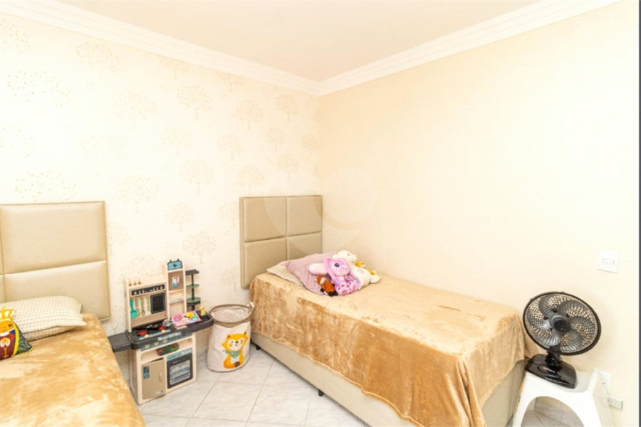 Casa à venda com 2 quartos, sendo 1 suíte, no condomínio Colina de Goiás, São Paulo - SP