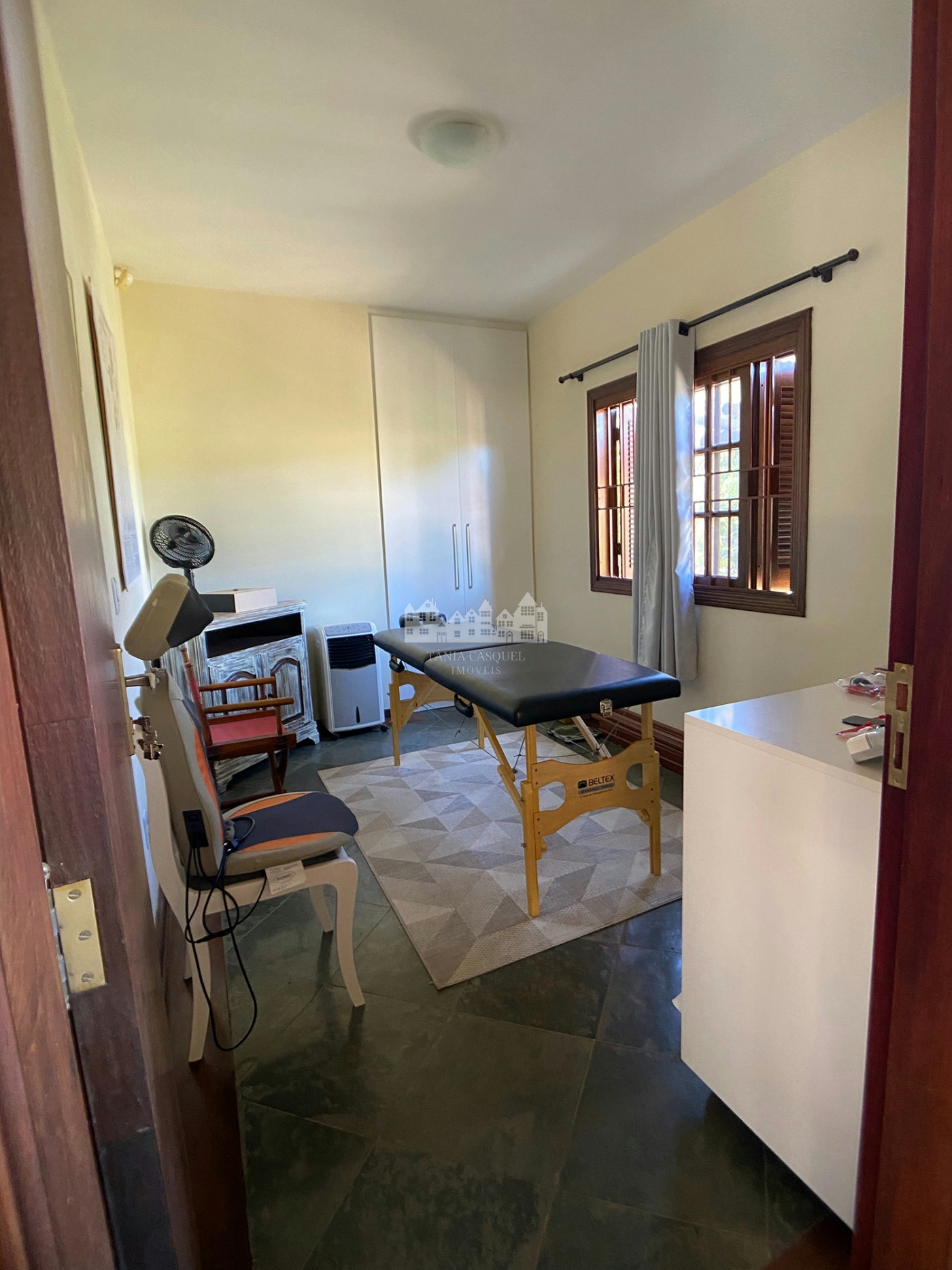 Casa à venda com 3 quartos, sendo 1 suíte, com vista deslumbrante em Recreio Maristela, Atibaia