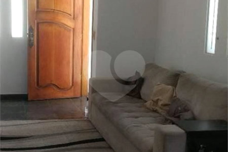 Casa à venda com 3 quartos, sendo 1 suíte, em Vila Mariana, São Paulo, SP