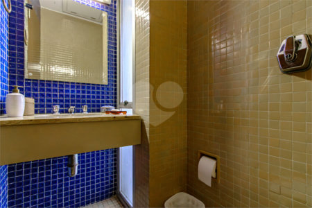 Casa à venda com 4 quartos, sendo 1 suíte,  em Jardim Leonor, São Paulo, SP