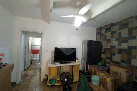 Casa à venda com 6 quartos, sendo 2 suítes, em Chora Menino, São Paulo, SP