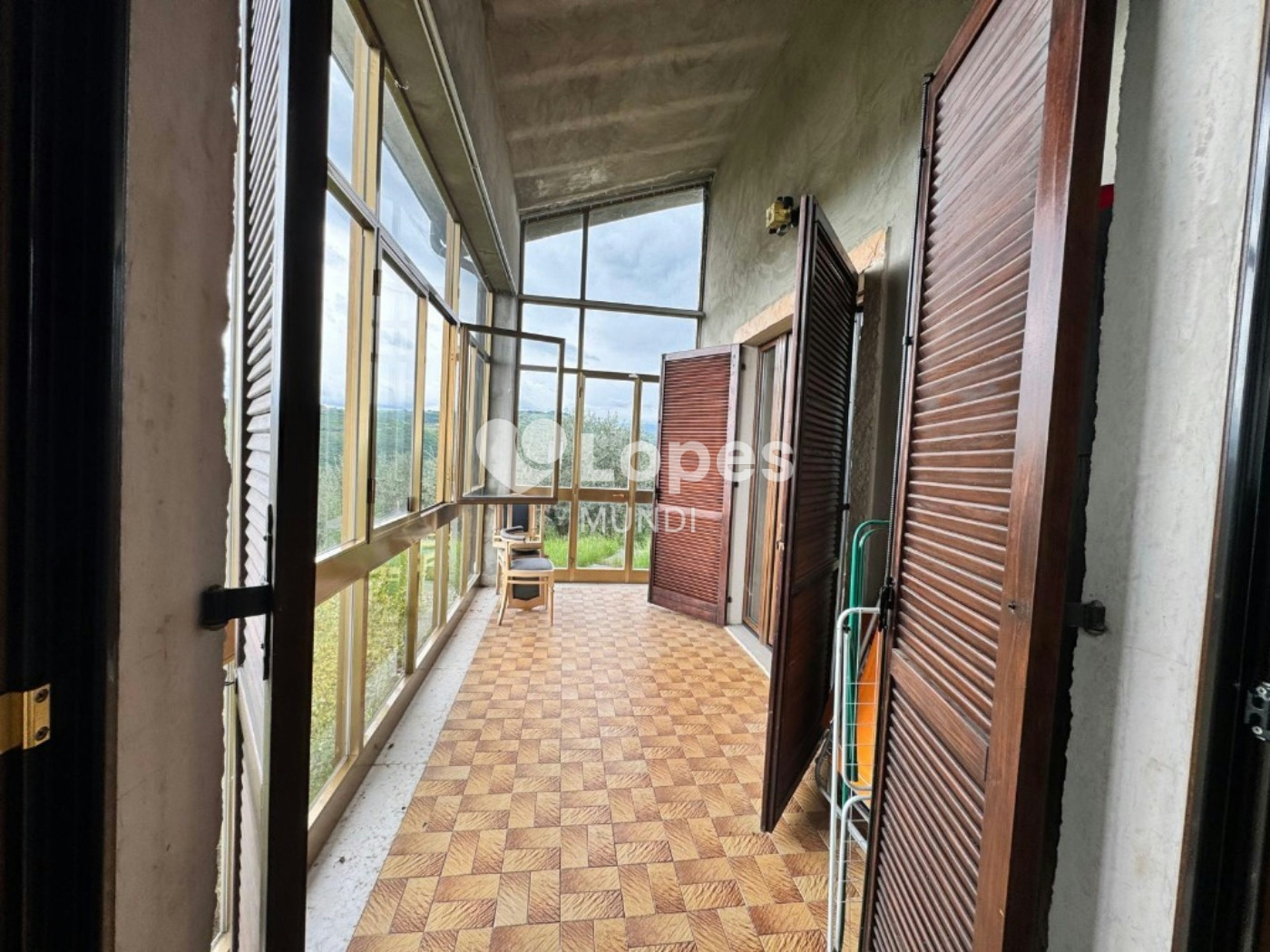 Casa multifamiliar à venda em Verona, Itália – 3 unidades e 12.000 m²