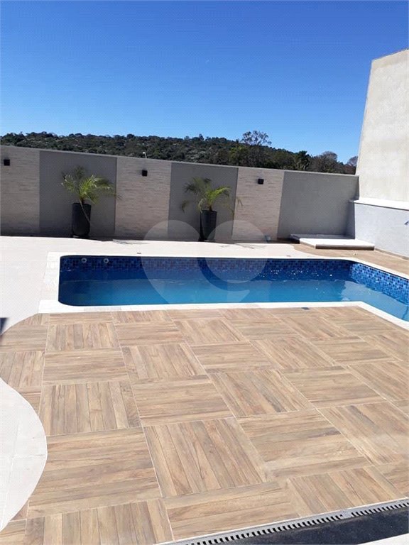 Sobrado à venda com 1 quarto, sendo 3 suítes, em Condomínio Residencial Euroville II, Bragança Paulista, SP