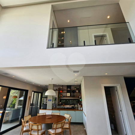 Casa à venda com 4 suítes no condomínio Residencial Itahyê, Santana de Parnaíba - SP